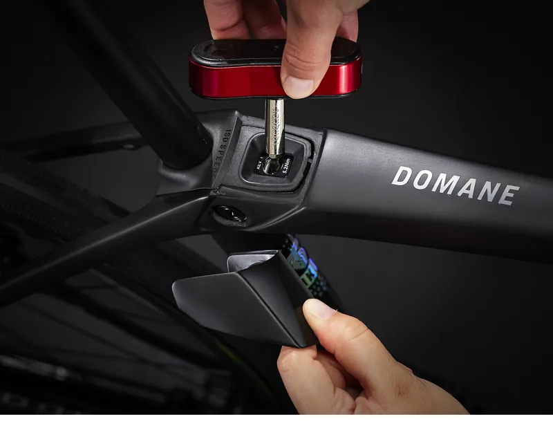 Trek Domane Slr 7 Etap Electric Road Bike in Smoke-3